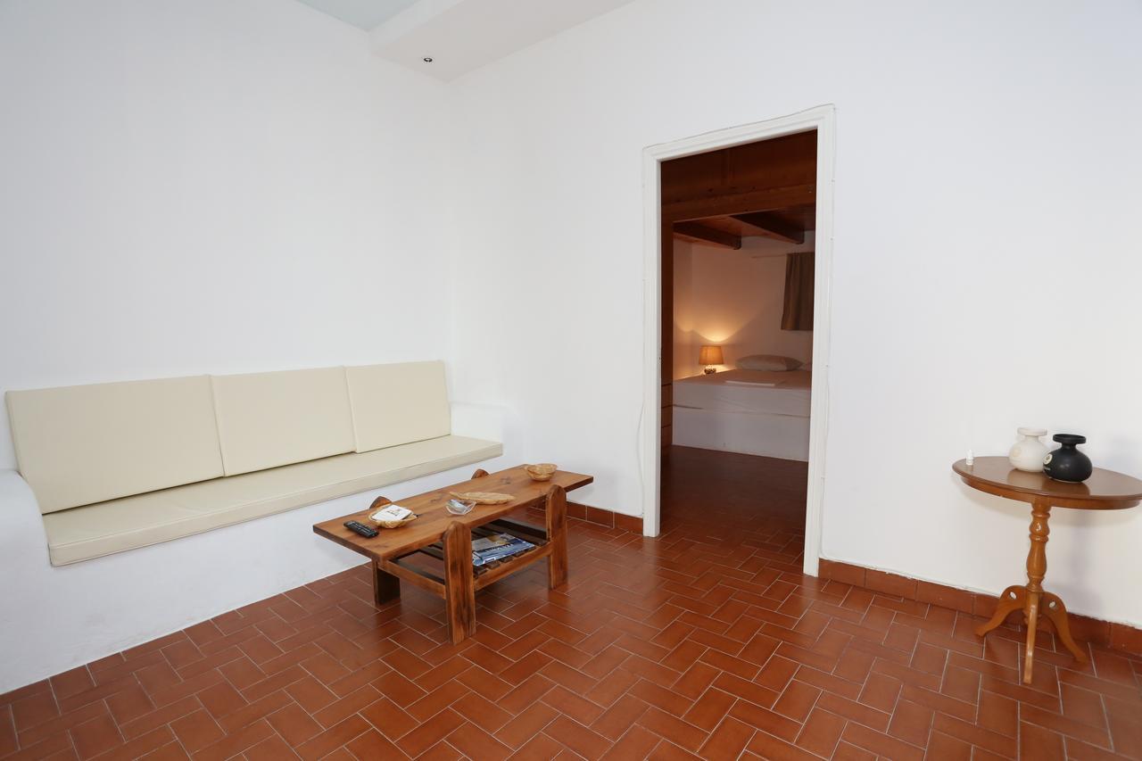Artemis Suites Romanos  Экстерьер фото
