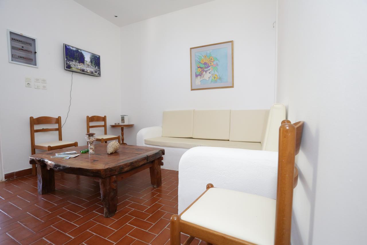 Artemis Suites Romanos  Экстерьер фото
