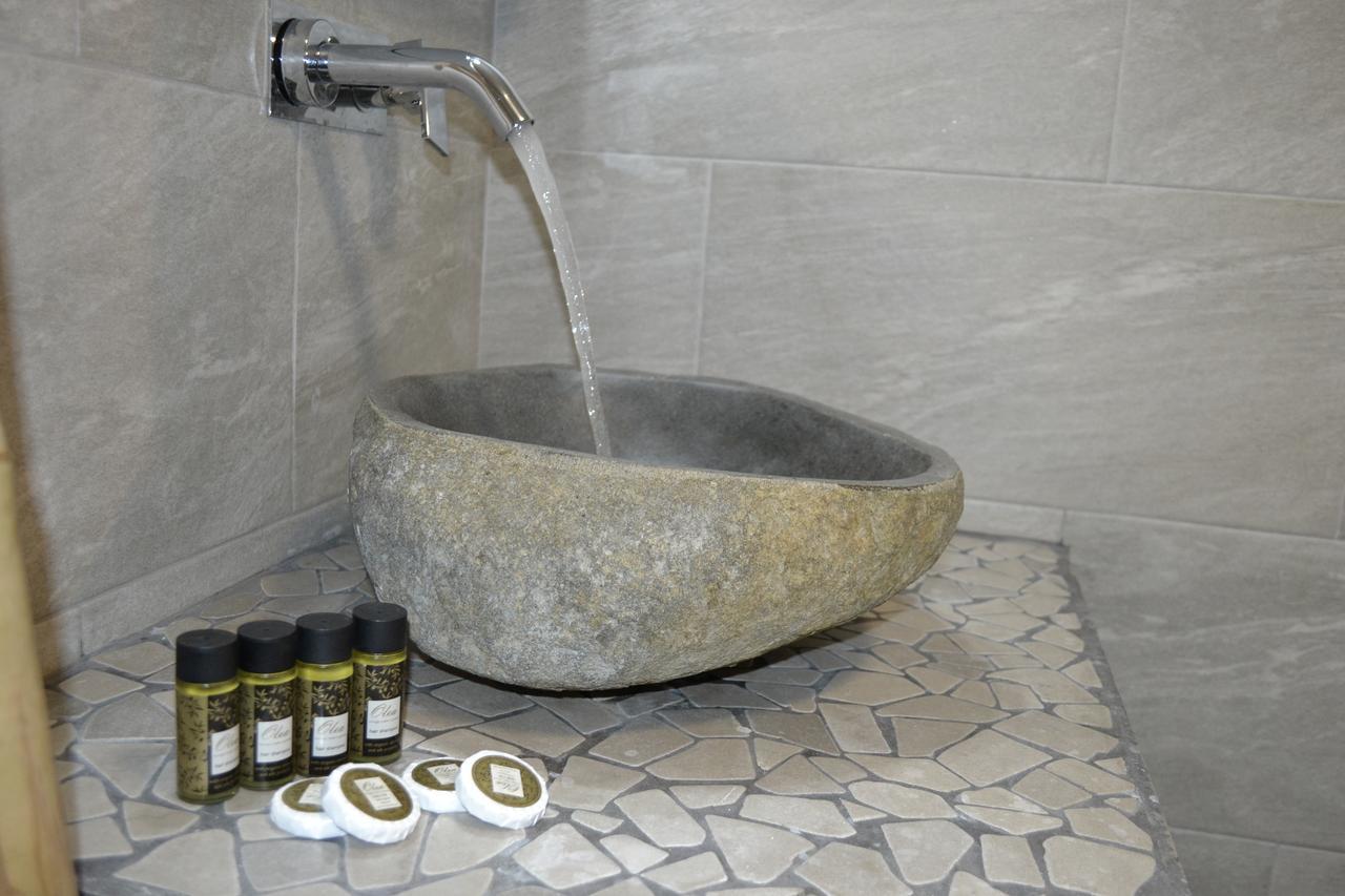 Artemis Suites Romanos  Экстерьер фото