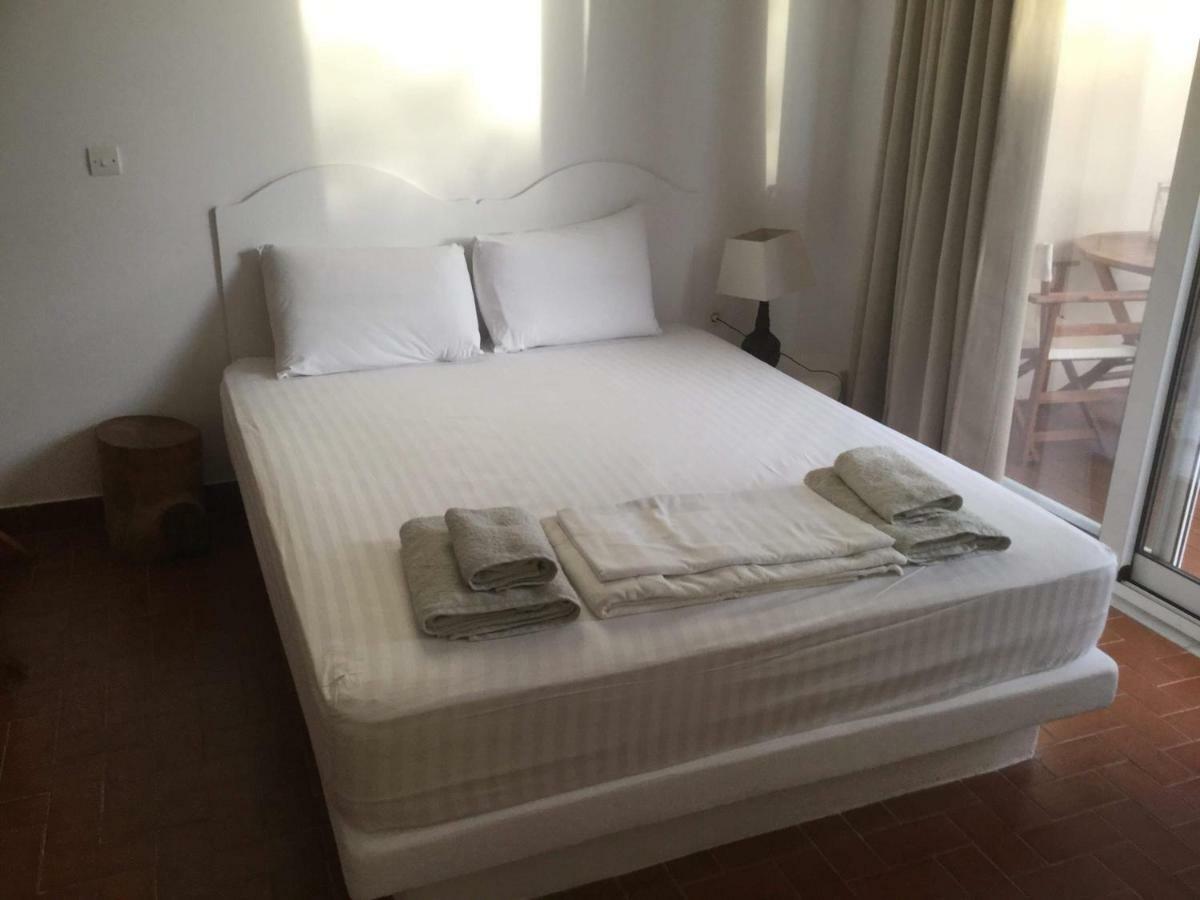 Artemis Suites Romanos  Экстерьер фото